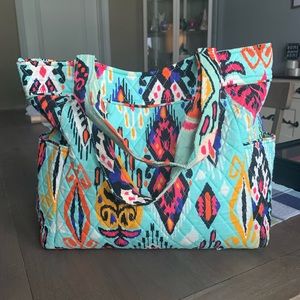 Vera Bradley Pleated tote Aztec Pueblo print good used condition